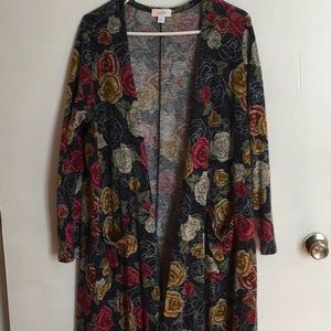 L LuLaRoe Sarah Duster navy background